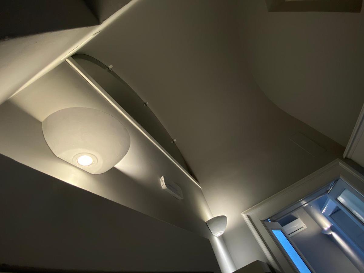 Suite 261 - Intero Appartamento Nel Centro Di Барі Екстер'єр фото