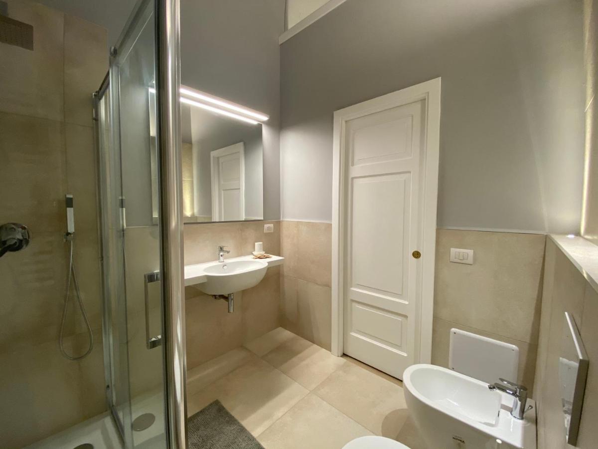Suite 261 - Intero Appartamento Nel Centro Di Барі Екстер'єр фото