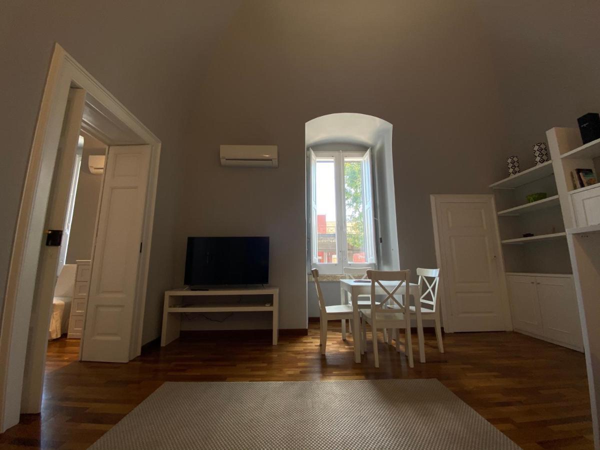 Suite 261 - Intero Appartamento Nel Centro Di Барі Екстер'єр фото